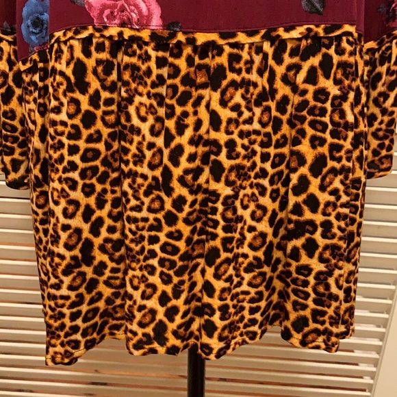 63. The Cutest Tunic Ever!!!  Caleaas Multi Media Tunic in Black Multi - Picture 6 of 16